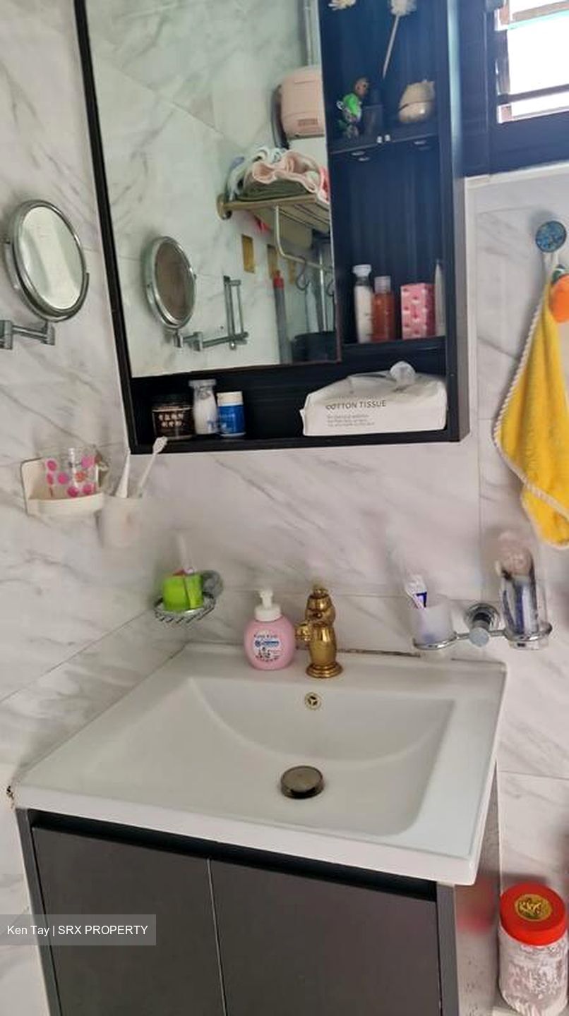 Blk 240 Yishun Ring Road (Yishun), HDB 4 Rooms #459786691